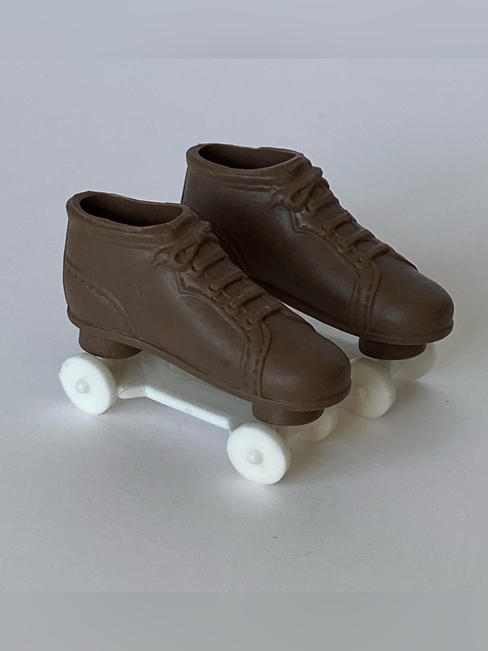 Vintage 1964 Mattel Ken "Roller Skate Date"
#1405 Brown Roller Skates